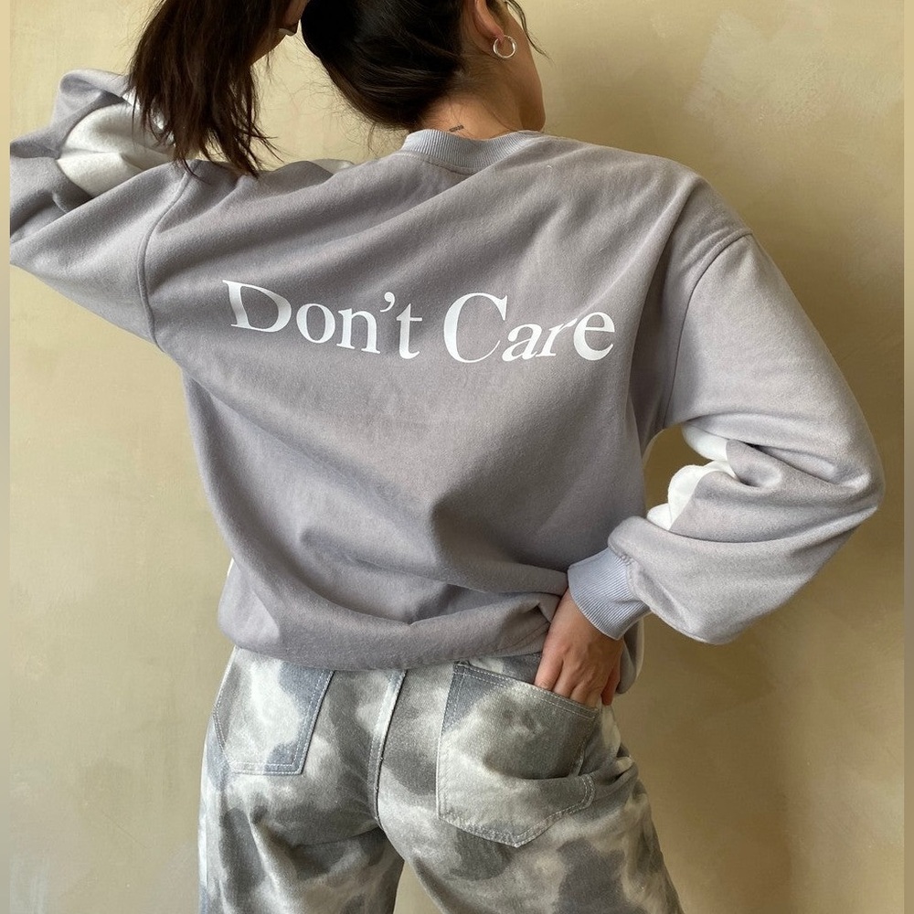 NWT🩷Bailey Rose Don’t Know, Don’t Care Crewneck XS - Picture 7 of 8